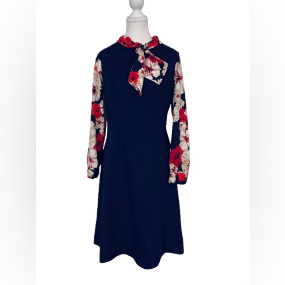 Vintage Navy Blue Dress Red Flowers 70s A Line Polyester 60s 1970s - Picture 1 of 15